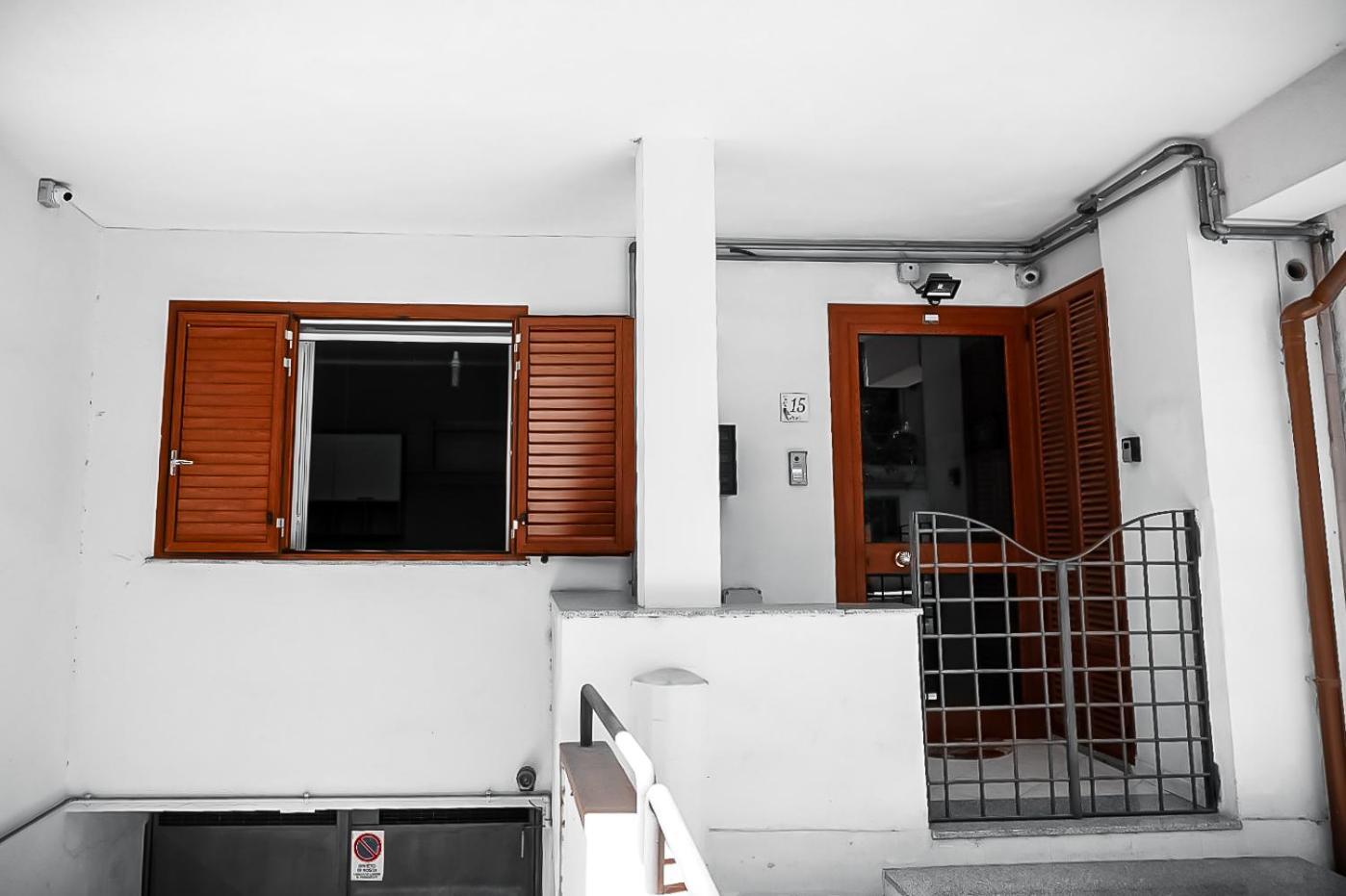 Appartamento Da Marti In Centro Messina Exterior foto